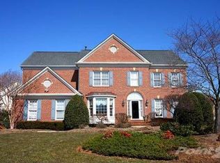 11701 Slatestone Ct, Potomac, MD 20854