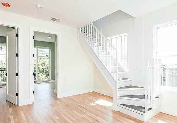 2nd image of 1636 De Kalb Ave #44