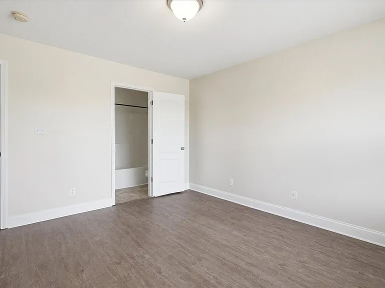 2430 Hallerins Ct — Photo 9