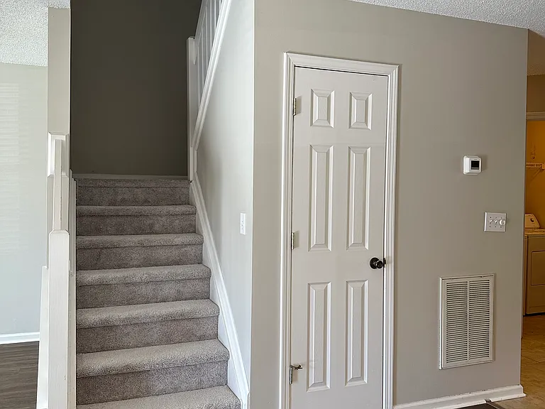 3202 Summercroft Ln — Photo 6