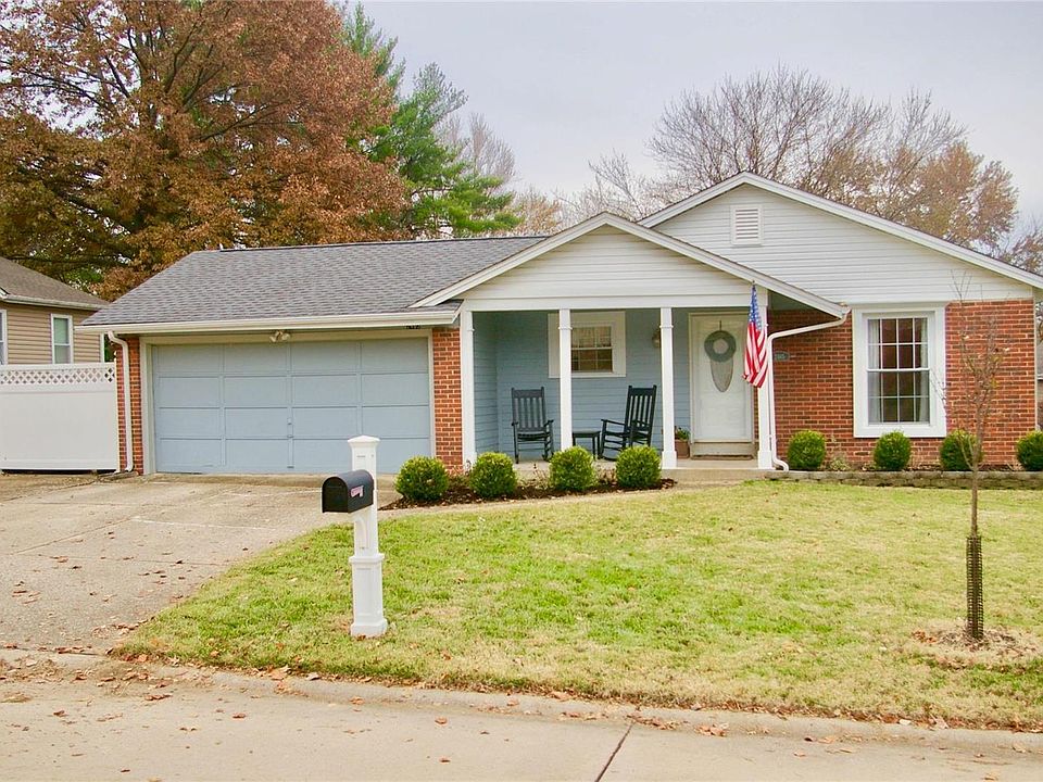 1st image of 2465 Country Wood Dr