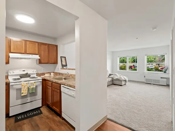 Woodside Village 55+ Apartments, 6801 Bock Rd APT 213, Fort Washington, MD 20744