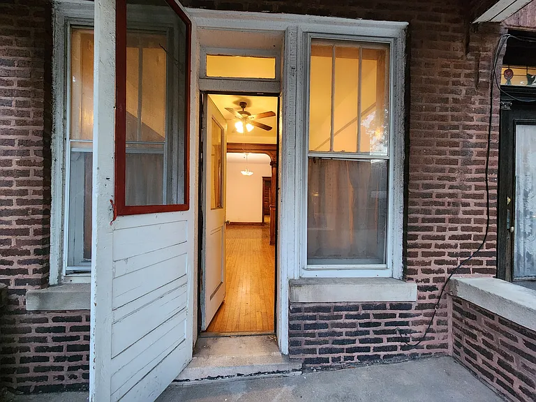 2626 W Iowa St #1F — Photo 12