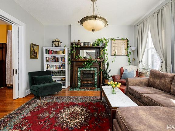 5th image of 3215 Magnolia Ave