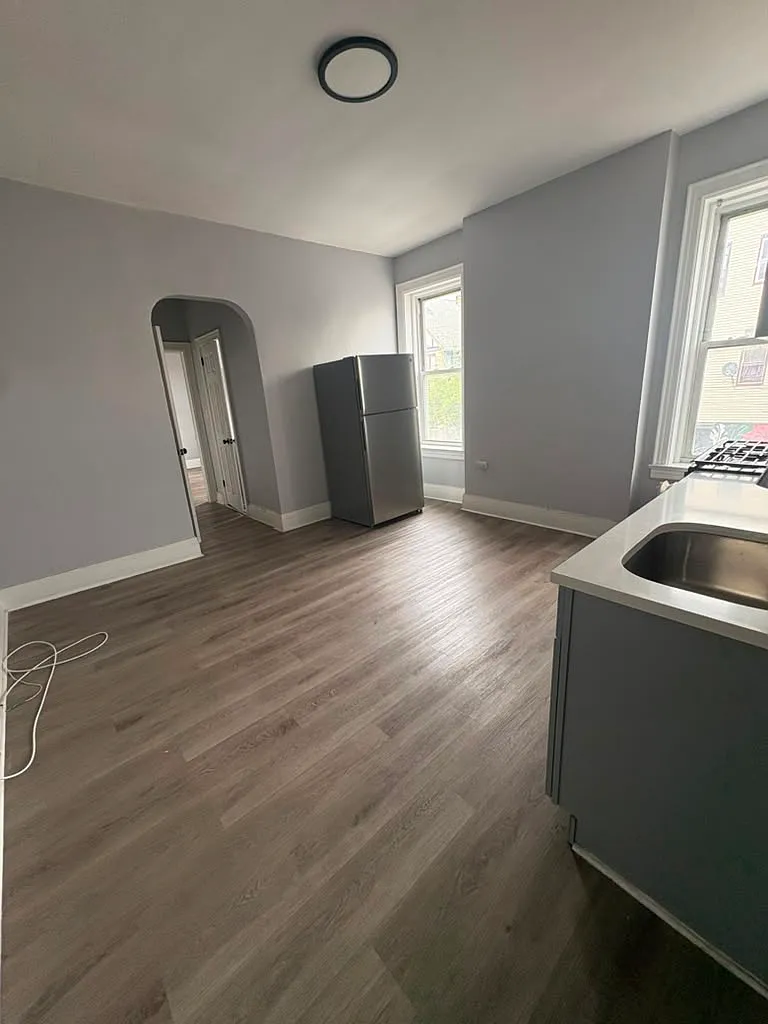 1 bed, $1,900 — Photo 3