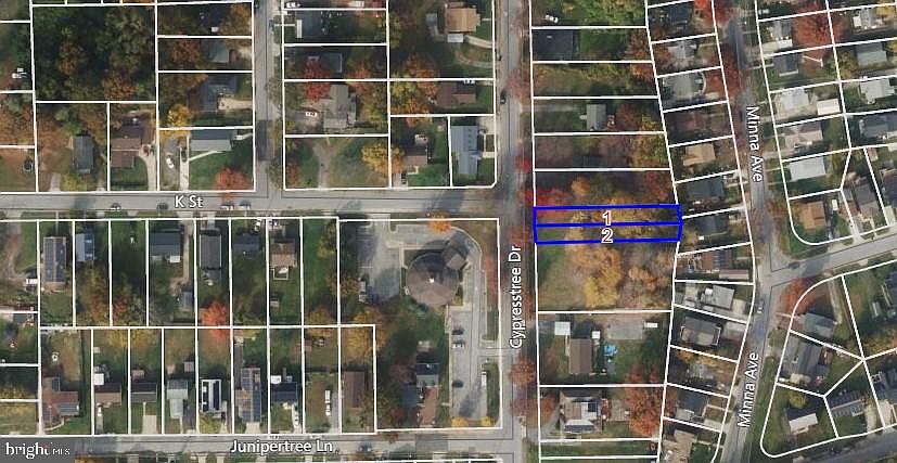 1st image of 813 & 815 Cypresstree Dr