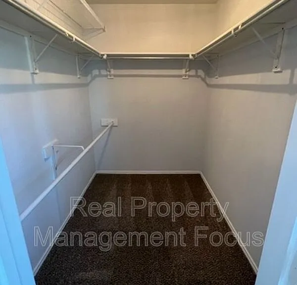 1004 Trickham Dr — Photo 18