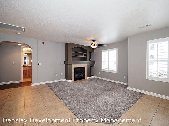 4th image of 11776 S Grandville Ave #4