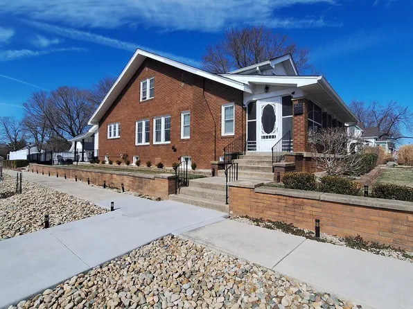 102 N Main St, Cloverdale, IN 46120