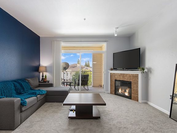 5th image of 10011 186th St E Unit 342