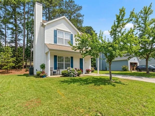 704 Big Twig Ln, Durham, NC 27703