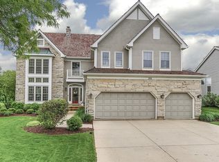 219 Avondale Dr, Palatine, IL 60067