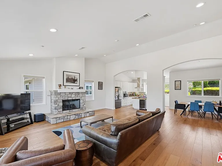 30429 Morning View Dr — Photo 10
