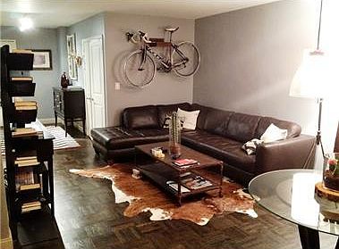 2nd image of 210 E 15th St APT 2A