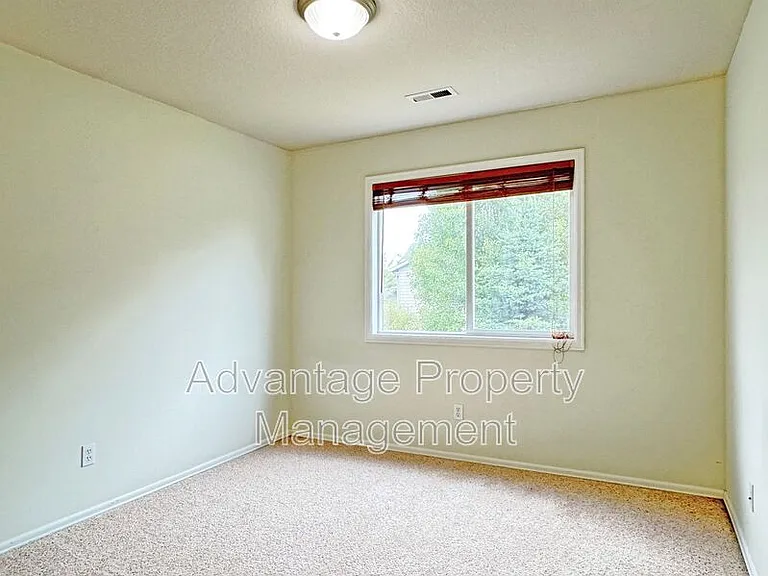 1235 SE Brookside Way — Photo 22