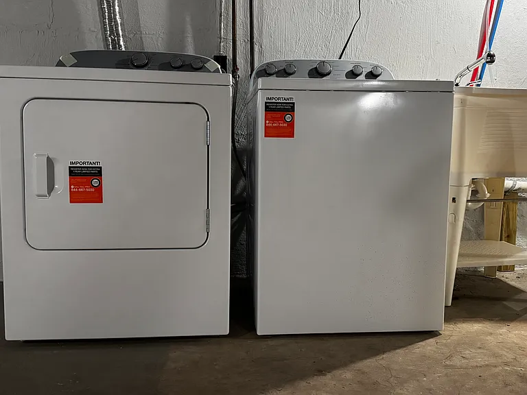406 Oakwood Ave — Photo 16