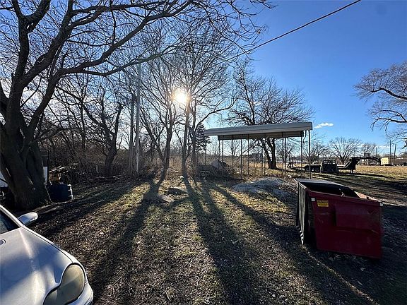 4th image of 16131 & 16133 E 23rd St