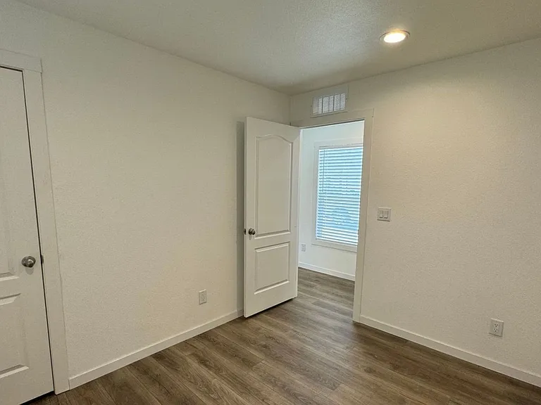 566 W Swift Trl #15 — Photo 15