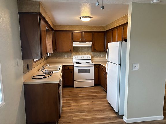 4th image of 1016 Swingwood Dr NE