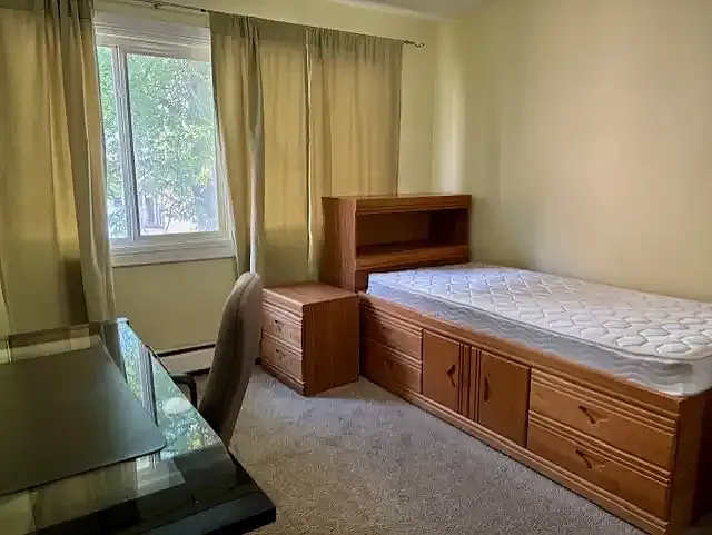 2 bed, 1.5 bath, 1184 sqft, $720 — Photo 2