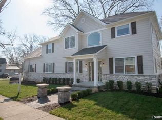 403 1st St #1, Rochester, MI 48307