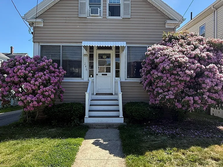 246 N Central Ave — Photo 17
