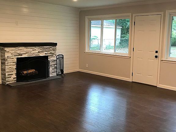 5th image of 3812 Eddy Pl