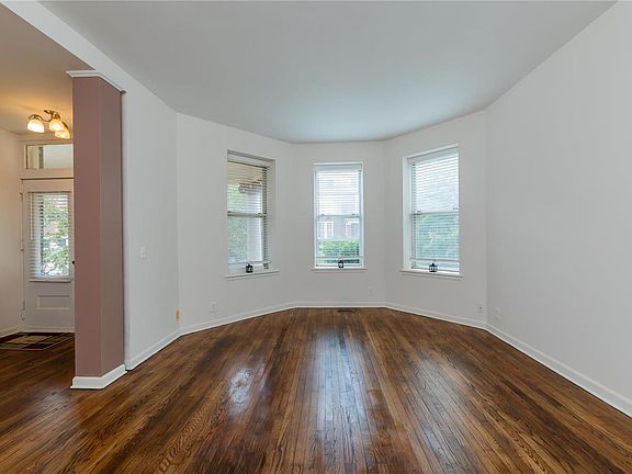 5th image of 3903 Botanical Ave APT B