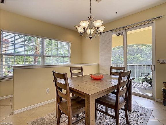 4th image of 23580 Alamanda Dr Unit 203