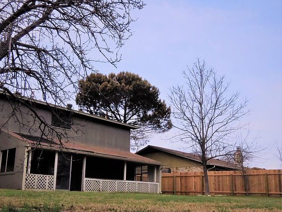 2nd image of 8115 Brettonwoods Ln