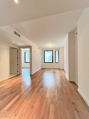 4th image of 54 Noll St APT 537