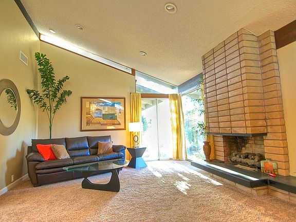 4th image of 2312 W La Loma Dr