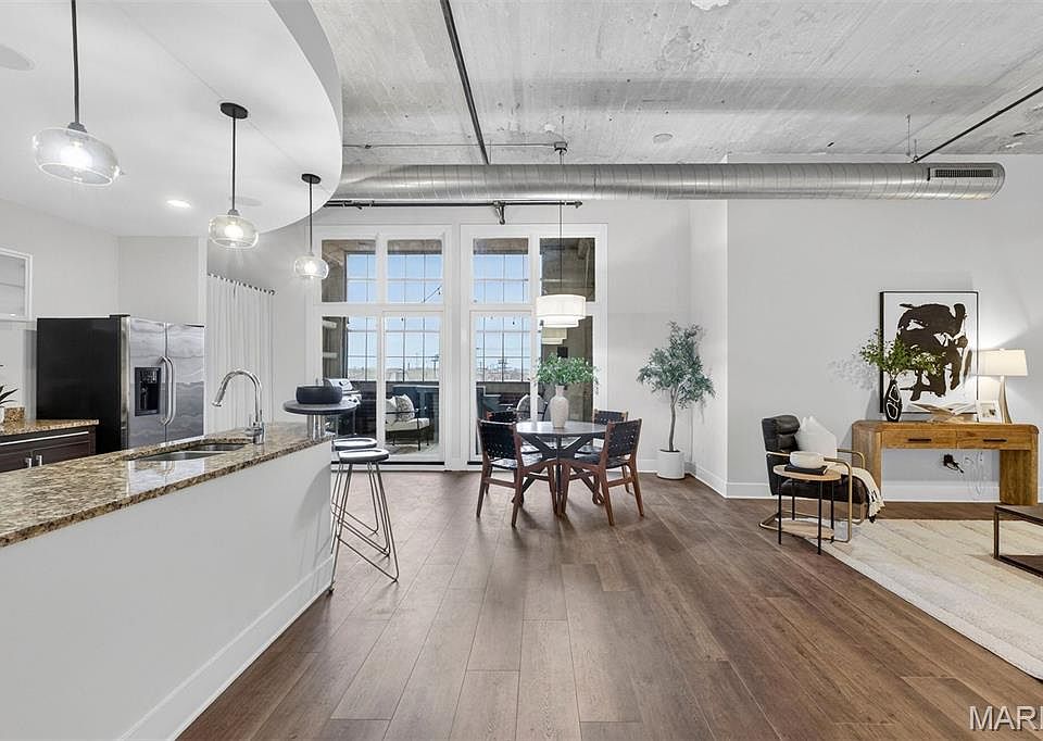 1st image of 4100 Forest Park Ave APT 319