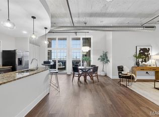 4100 Forest Park Ave APT 319, Saint Louis, MO 63108