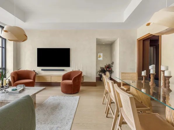 25 Park Row image 12 of 22