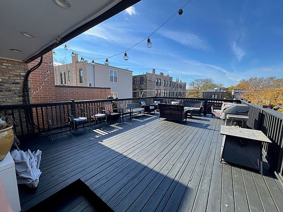 2nd image of 2108 N Kenmore Ave