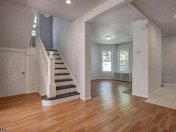 5th image of 35 N 17th St