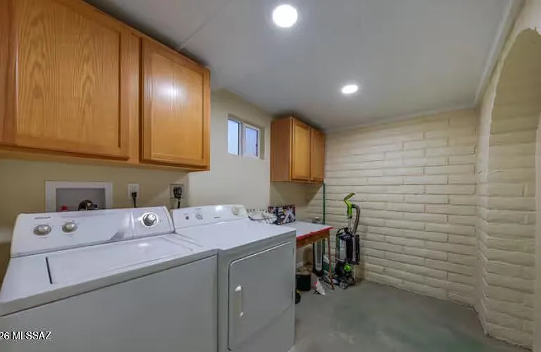 111 S Westmoreland Ave — Photo 14
