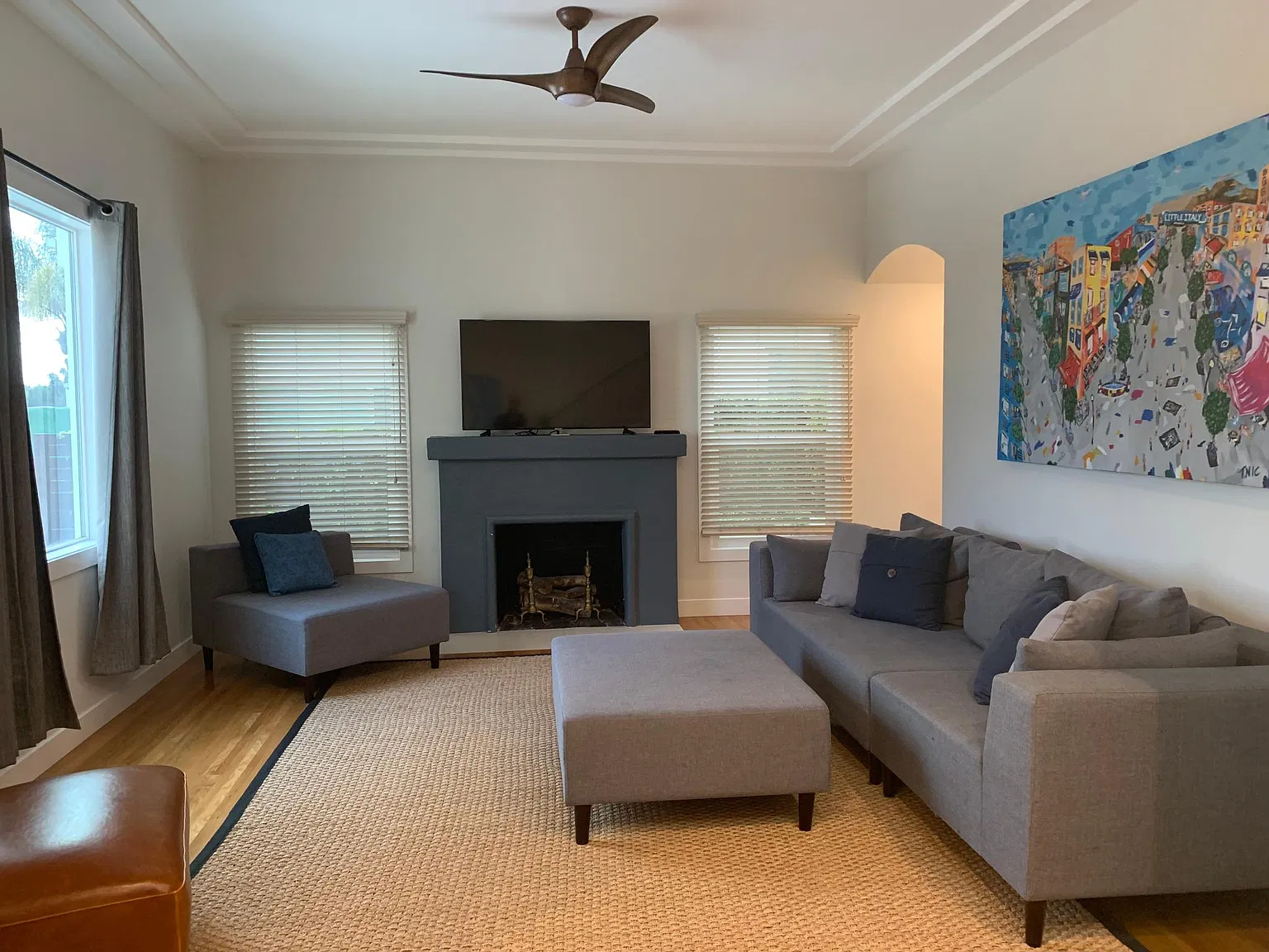 4 bed, 2.5 bath, 2000 sqft, $5,995 — Photo 2