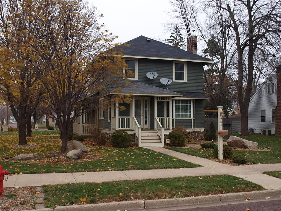 1st image of 703 E 4th St