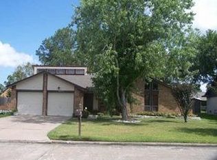 5506 Thornwood Cir, Dickinson, TX 77539