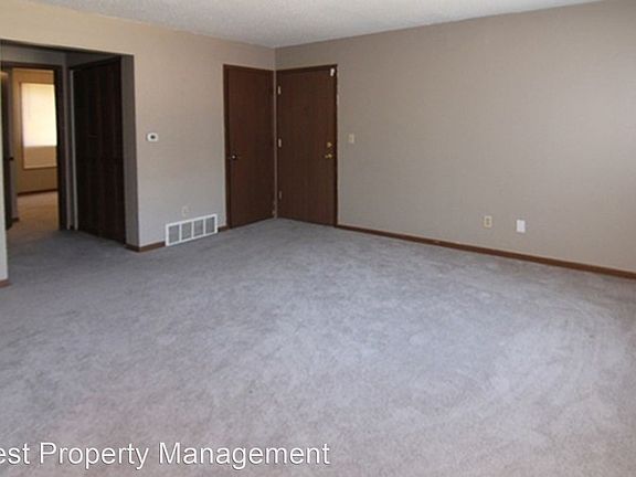 2nd image of 868 Boston Way APT 2