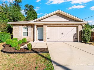 1477 Cypress St, Niceville, FL 32578