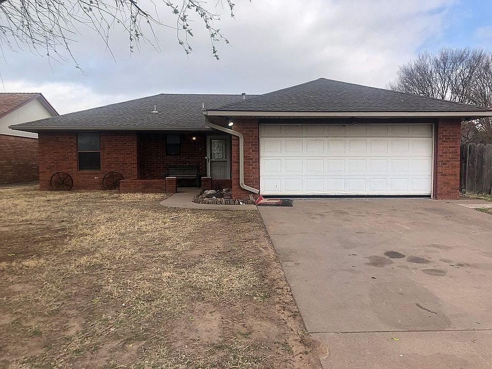 1st image of 118 N Greenleaf Dr