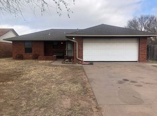 118 N Greenleaf Dr, Enid, OK 73703