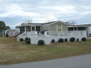 221 Snow Goose Ln, Newport, NC 28570