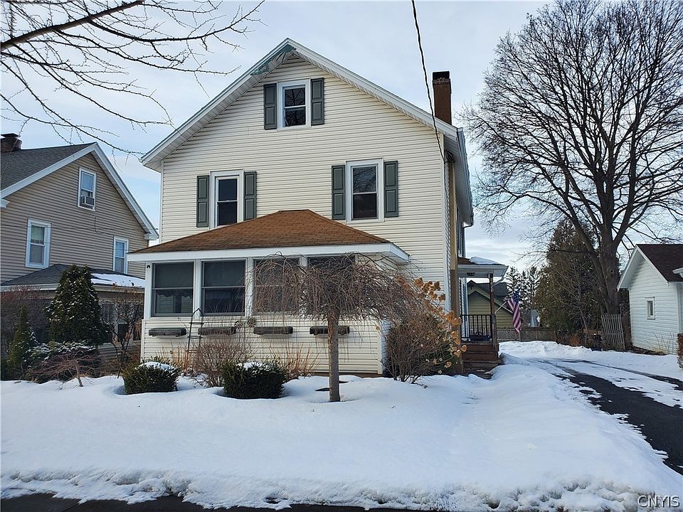 1st image of 1353 Northcliffe Rd