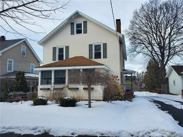 1353 Northcliffe Rd, Syracuse, NY 13206