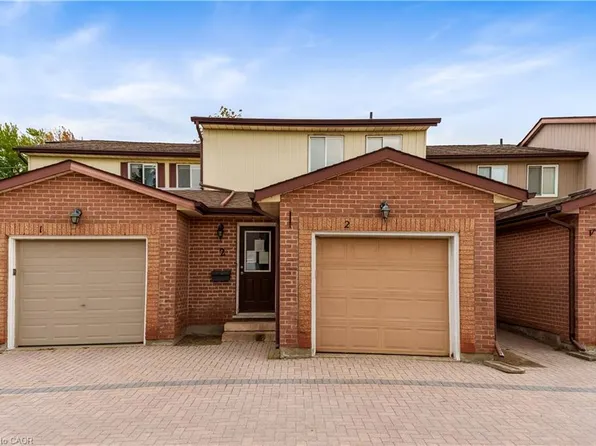 25 Valleyview Rd #2, Kitchener, ON N2E 1L5