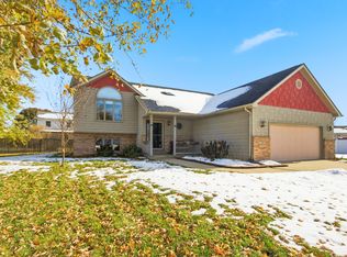 1681 Ruby Ct, Hobart, IN 46342